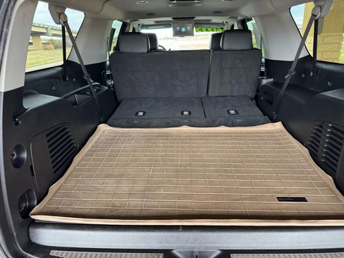 Used 2020 GMC Yukon XL SLT w/ Premium Edition image 20