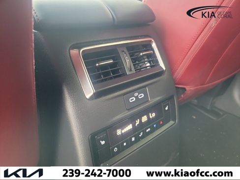 Used 2025 MAZDA CX-70 Plug-In Hybrid w/ Premium Plus AWD/4WD image 16