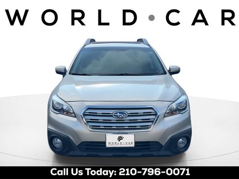 Used 2017 Subaru Outback 2.5i Limited image 2
