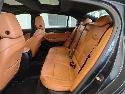 Used 2020 Cadillac CT5 V w/ Platinum Package RWD image 13