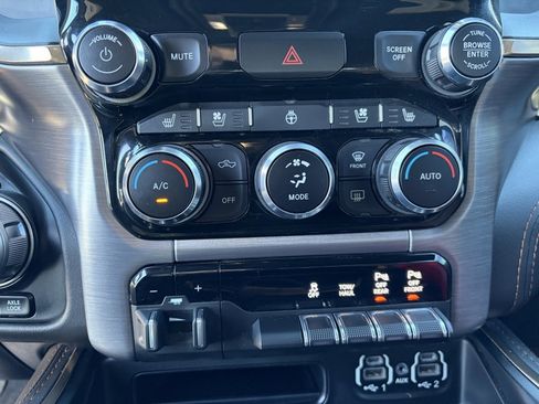 Used 2021 RAM 1500 Limited w/ Off Road Group image 15