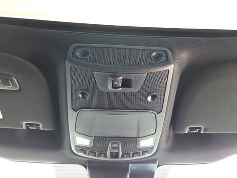 Used 2019 Ford F150 Lariat w/ Equipment Group 502A Luxury AWD/4WD image 70