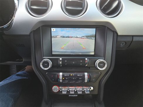 Used 2017 Ford Mustang Premium image 11