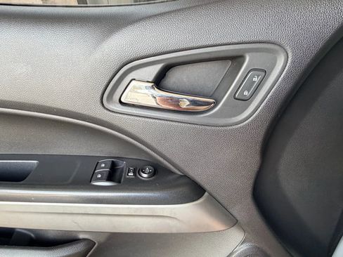 Used 2019 Chevrolet Colorado LT w/ Colorado RST Special Edition image 16
