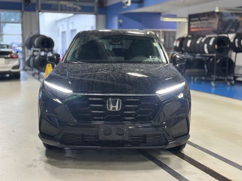 Used 2024 Honda CR-V EX image 2