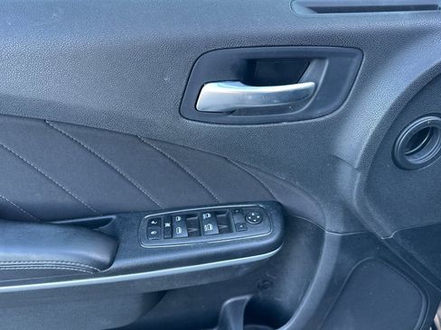 Used 2022 Dodge Charger SXT image 12