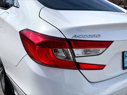 Used 2020 Honda Accord EX image 29