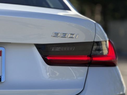 Used 2025 BMW 330i Sedan w/ Parking Assistance Package image 14