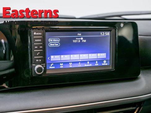 Used 2025 Nissan Kicks S AWD/4WD image 18