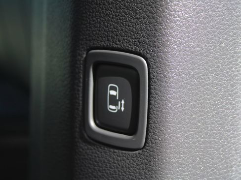 New 2027 Kia Carnival SX Prestige FWD image 7