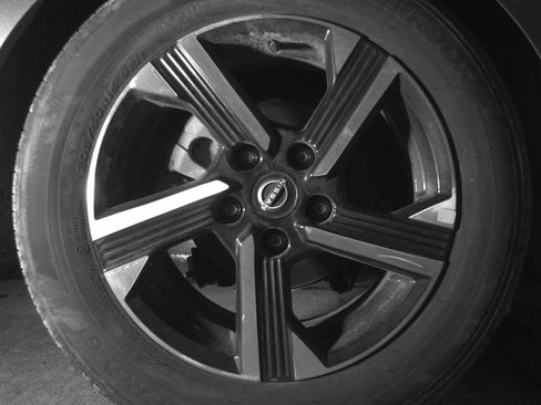 Used 2025 Nissan Sentra SV image 15