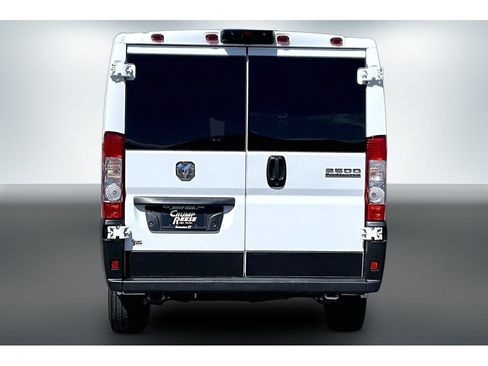 Used 2025 RAM ProMaster 2500 w/ U-Haul Equipment Group FWD image 5