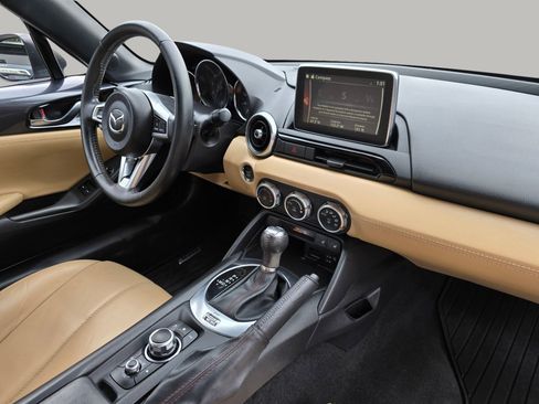 Used 2016 MAZDA MX-5 Miata Grand Touring RWD image 30