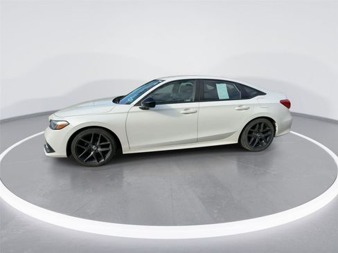 Used 2023 Honda Civic Sport image 5