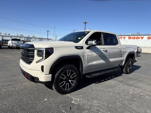 Used 2026 GMC Sierra 1500 AT4 w/ Technology Package AWD/4WD image 8
