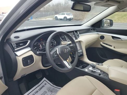 Used 2019 INFINITI QX50 Luxe w/ Cargo Package image 18