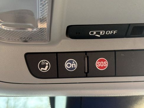 Used 2021 Chevrolet Blazer LT image 25