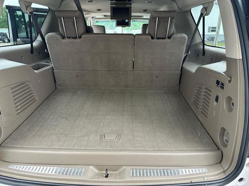 Used 2018 GMC Yukon XL SLT w/ Premium Edition RWD image 22