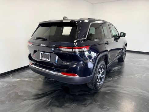 Used 2024 Jeep Grand Cherokee Limited AWD/4WD image 23
