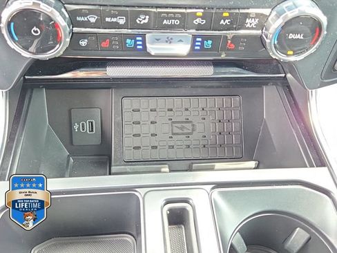 Used 2025 Ford F150 Platinum w/ FX4 Off-Road Package AWD/4WD image 30