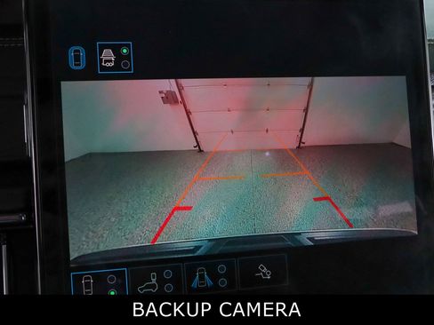 Used 2025 GMC Yukon AT4 w/ LPO, Floor Liner Package AWD/4WD image 20