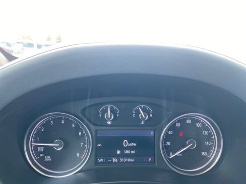 Used 2024 Buick Enclave Essence w/ Sport Touring Edition FWD image 31