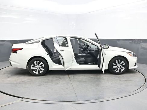 Used 2021 Nissan Altima 2.5 S FWD image 45