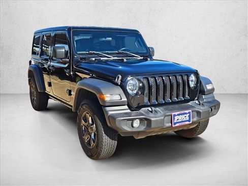 Used 2019 Jeep Wrangler Unlimited Sport S image 3