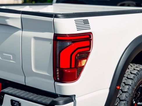 New 2025 Ford F150 Lariat w/ Equipment Group 502A High image 14