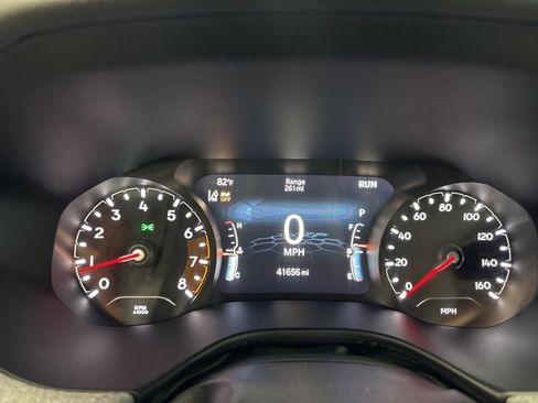 Used 2024 Jeep Compass Latitude AWD/4WD image 39