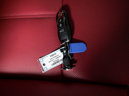 New 2026 Porsche Macan S image 26