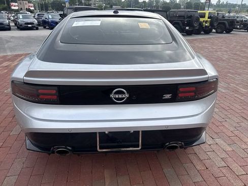 Used 2025 Nissan Z Performance w/ Floor Mat Package RWD image 9