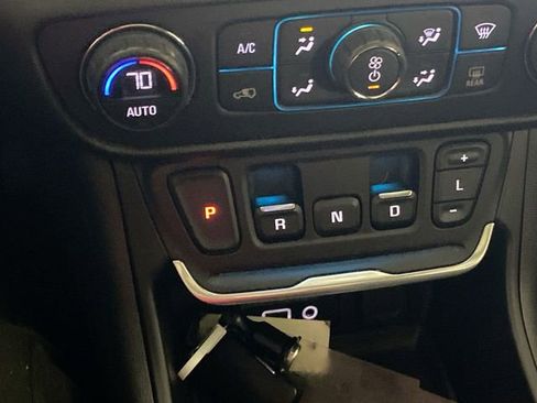 Used 2019 GMC Terrain SLT w/ Preferred Package AWD/4WD image 43