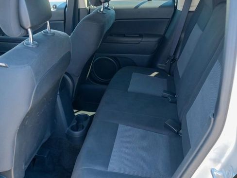 Used 2013 Jeep Patriot Latitude AWD/4WD image 12