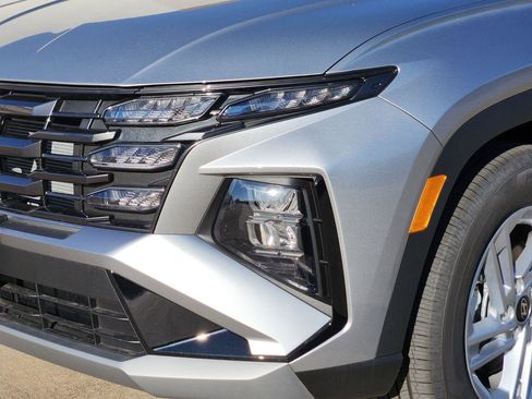 New 2026 Hyundai Tucson SE image 6