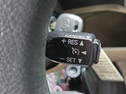 Used 2006 Toyota Tacoma PreRunner RWD image 19