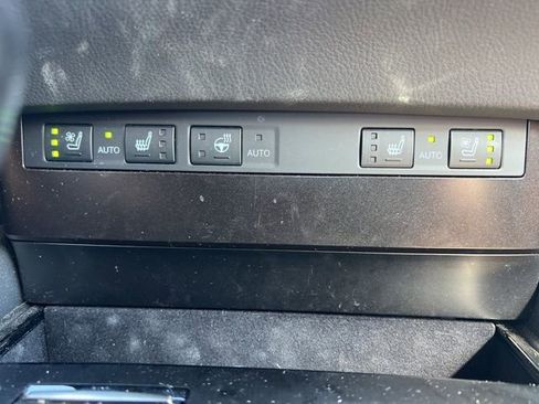 Used 2023 Lexus ES 350 w/ Premium Package image 17