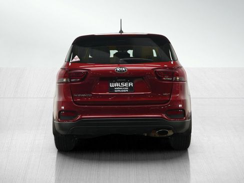 Used 2019 Kia Sorento AWD V6 image 4