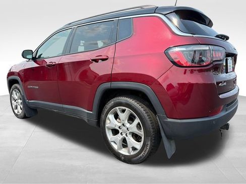 Used 2022 Jeep Compass Limited AWD/4WD image 3