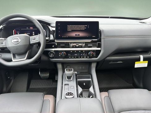 New 2026 Nissan Pathfinder Platinum AWD/4WD image 7