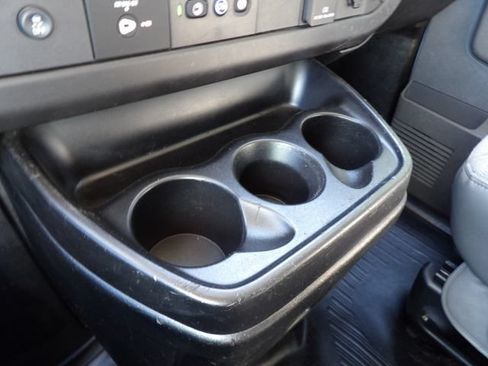 Used 2018 Chevrolet Express 2500 w/ Driver Convenience Package RWD image 31