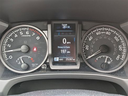 Used 2023 Toyota Tacoma TRD Sport image 14