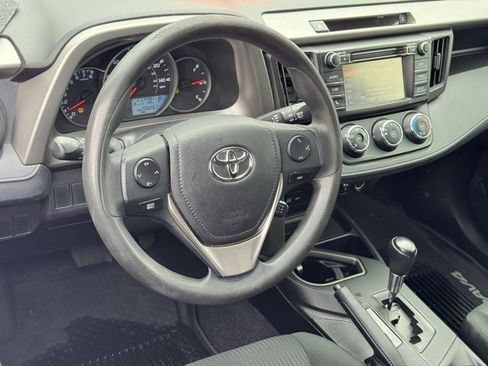 Used 2016 Toyota RAV4 LE image 16