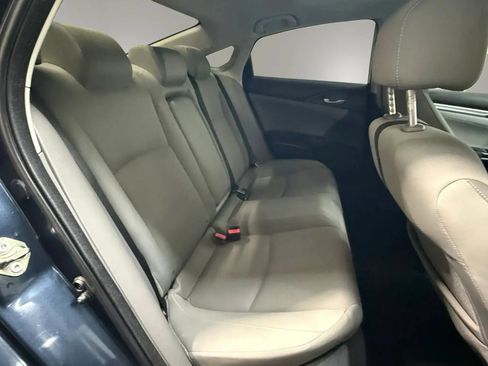 Used 2016 Honda Civic EX image 17