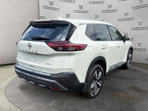 Used 2023 Nissan Rogue SL w/ SL Premium Package FWD image 5