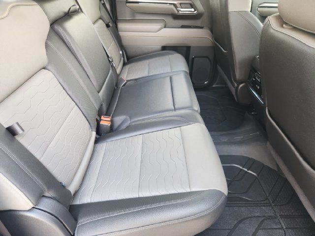 Used 2024 Chevrolet Silverado 1500 ZR2 w/ Technology Package AWD/4WD image 31