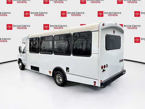 Used 2017 Ford E-450 and Econoline 450 Super Duty w/ Shuttle Bus Prep Package image 5