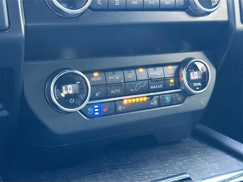 Used 2020 Ford Expedition Limited w/ Equipment Group 302A image 15