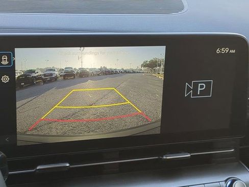 Used 2025 Hyundai Kona SEL FWD image 19