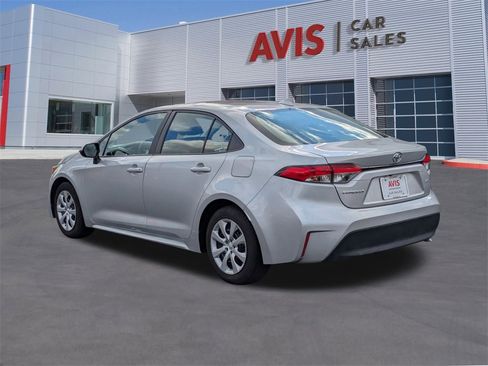 Used 2024 Toyota Corolla LE image 3